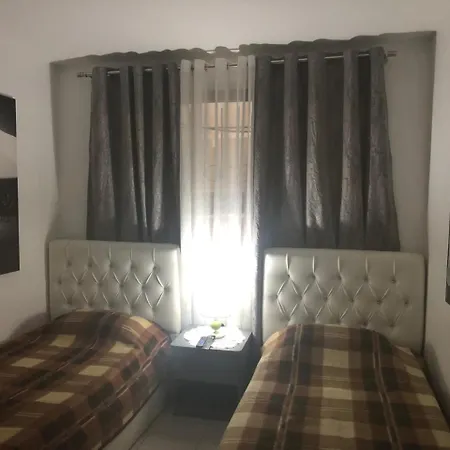 Appartement Cozzy Cottage, In Center Of