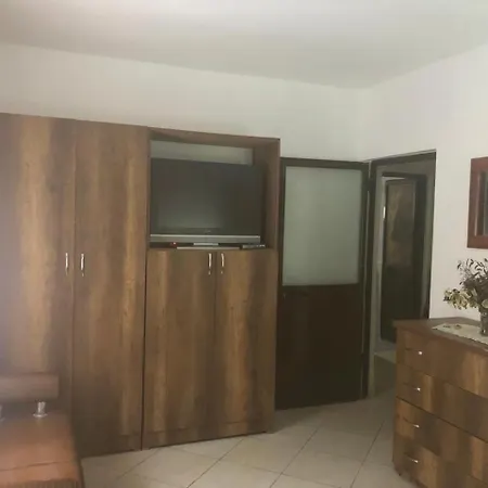 Cozzy Cottage, In Center Of Daire