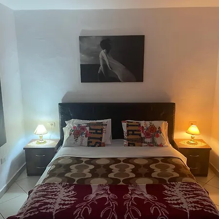 アパート Cozzy Cottage, In Center Of