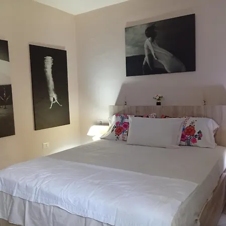 Cozzy Cottage, In Center Of Apartment Tirana