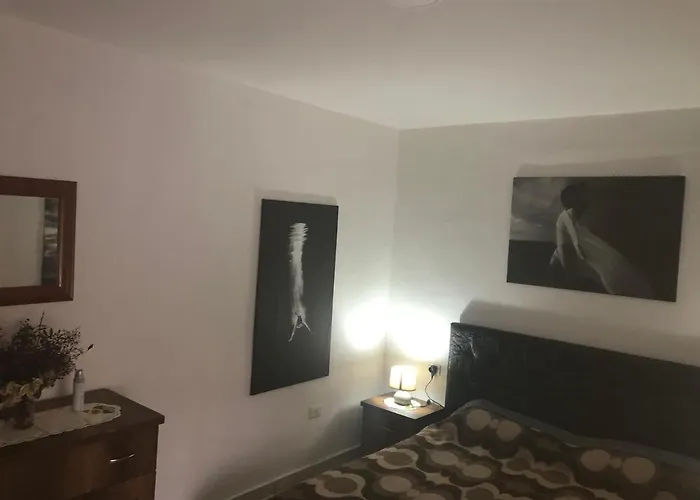 Cozzy Cottage, In Center Of Lägenhet