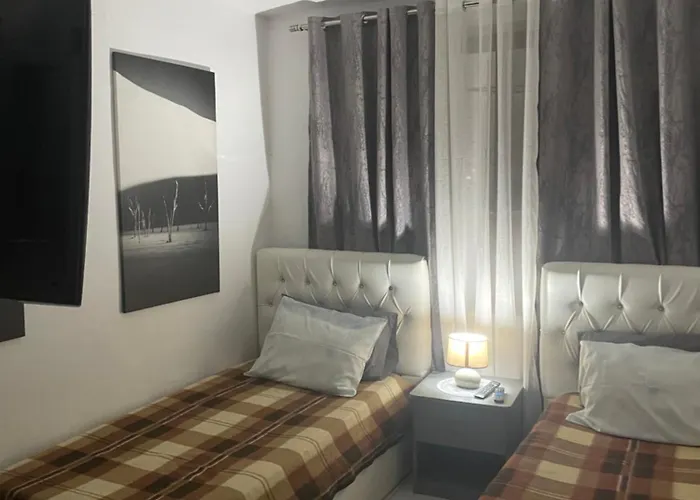 Cozzy Cottage, In Center Of *