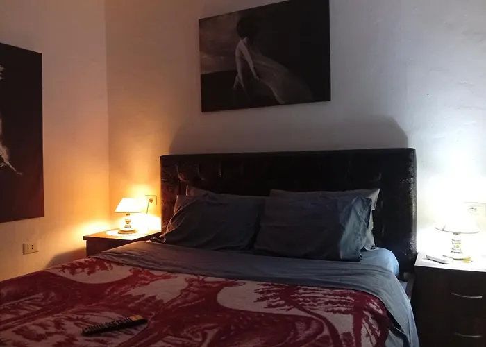 Cozzy Cottage, In Center Of アパート *